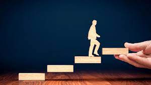 مهندسی معکوس موفقیت با برنامه راهبردی آزمون قلم چی؛ چرا این برنامه ۳۰ سال بی‌رقیب مانده است؟